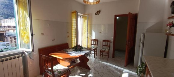 5 rooms Apartment in Genoa, Italy No. 35310 31