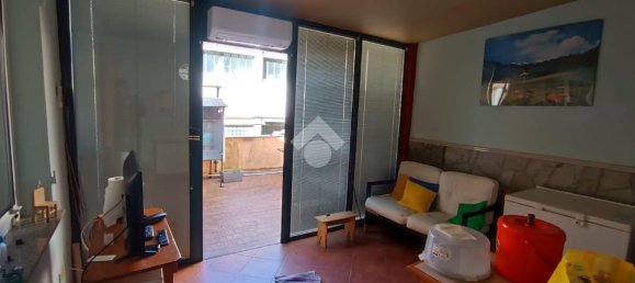 5 rooms Apartment in Genoa, Italy No. 35310 2