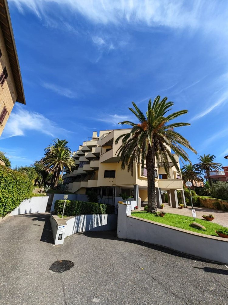 2 rooms Apartment in Santa Marinella, Italy No. 270270