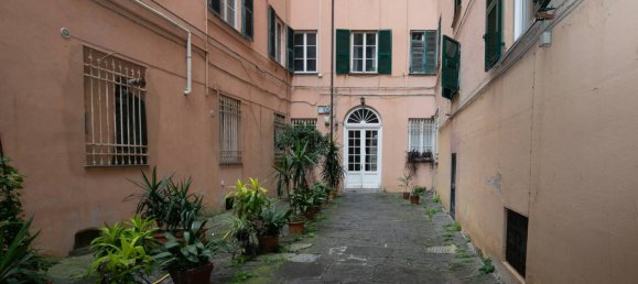 4 bedrooms Apartment in Genoa, Italy No. 373215 23