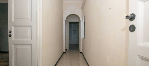 4 bedrooms Apartment in Genoa, Italy No. 373215 17