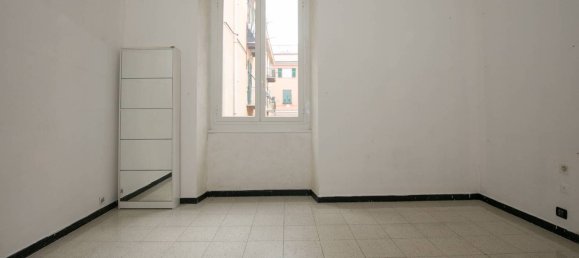 4 bedrooms Apartment in Genoa, Italy No. 373215 14