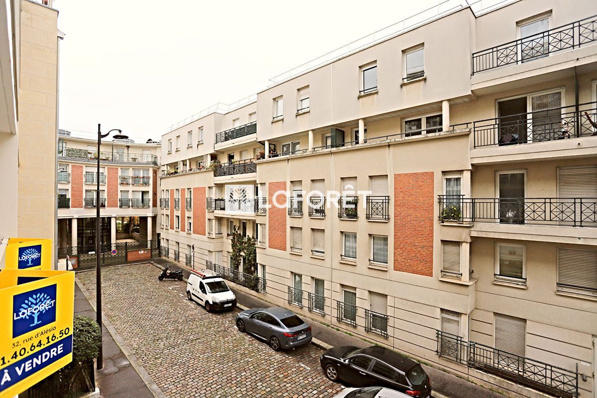 2 chambres Appartement à Paris, France No. 170747