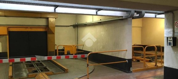 13m² Parking in Milan, Italy No. 332302 2