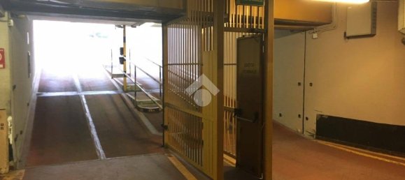 13m² Parking in Milan, Italy No. 332302 8