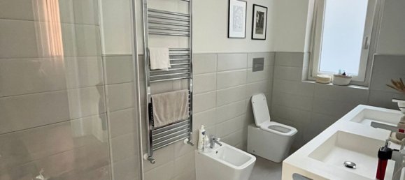 5 rooms Apartment in Palermo, Italy No. 50376 15