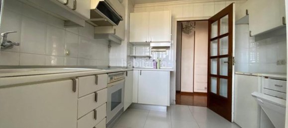 4 bedrooms Apartment in Vigo, Spain No. 142911 9