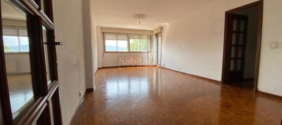 4 bedrooms Apartment in Vigo, Spain No. 142911 4