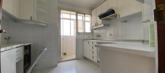 4 bedrooms Apartment in Vigo, Spain No. 142911 10