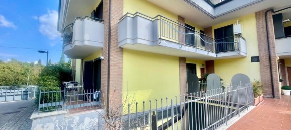 3 bedrooms Apartment in Avellino, Italy No. 314943 2