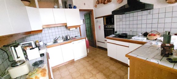 Замки и поместья с 6 комнатами в Рошфор, Франция № 278809 4