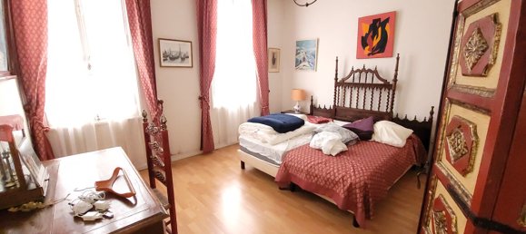 Замки и поместья с 6 комнатами в Рошфор, Франция № 278809 6