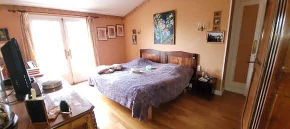 Замки и поместья с 6 комнатами в Рошфор, Франция № 278809 5