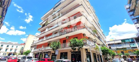 3 bedrooms Apartment in Portici, Italy No. 320416 3