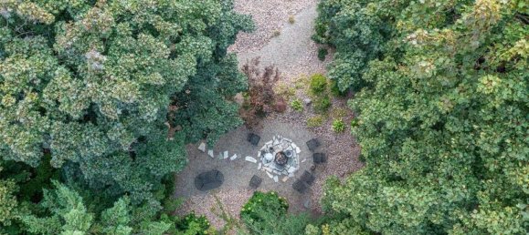 4 bedrooms House in British Columbia, Canada No. 1284 12