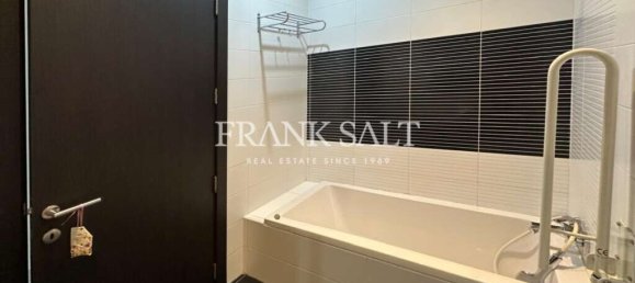 3 غرف نوم طابقين في Swatar, Malta رقم 3088 11