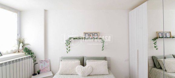 2 bedrooms Apartment in Erba, Italy No. 304580 4