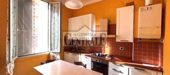 4-salle Appartement à Sanremo, Italy No. 230951 9