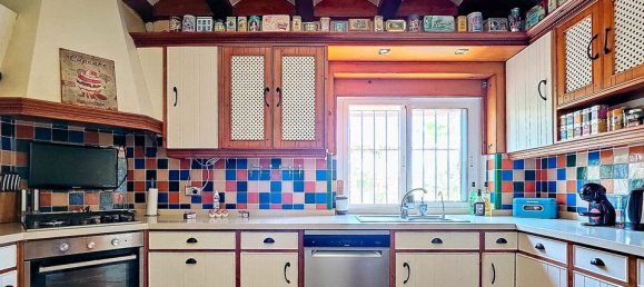 6 bedrooms House in El Realengo, Spain No. 185215 4