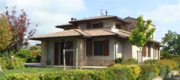 17-Zimmer Villa in Bastia Umbra, Italy, Nr. 46705 12