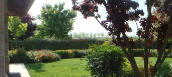 17-Zimmer Villa in Bastia Umbra, Italy, Nr. 46705 10