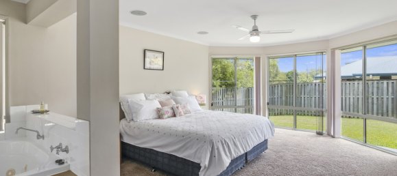 4 Schlafzimmer Haus in Reedy Creek, Australia, Nr. 1181 4