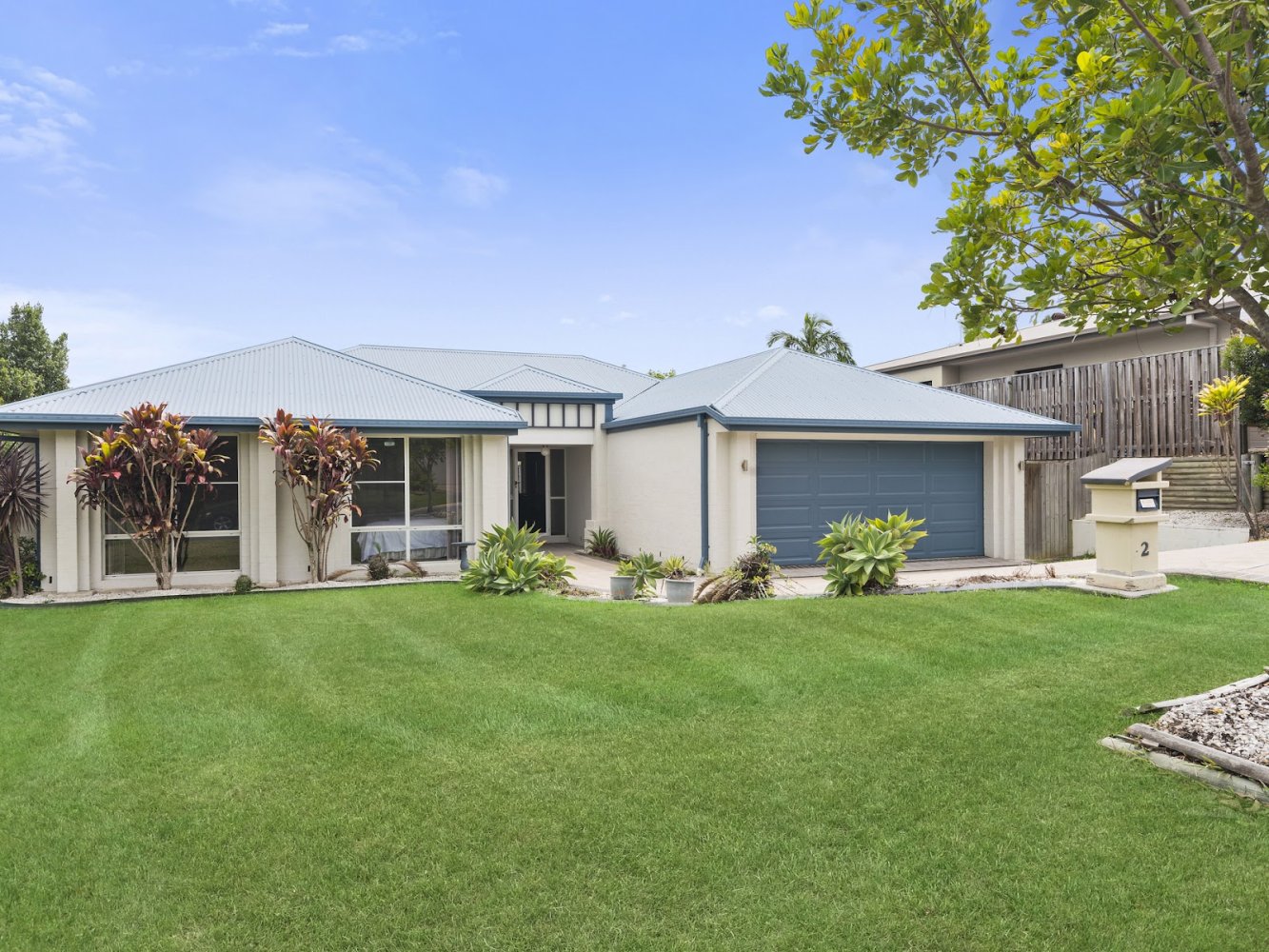 4 Schlafzimmer Haus in Reedy Creek, Australia, Nr. 1181