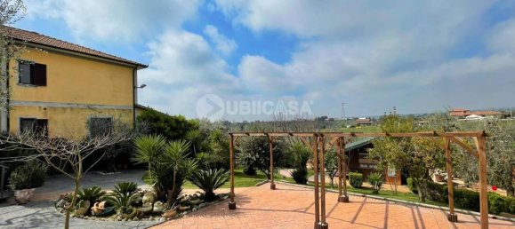 4 rooms Villa in Velletri, Italy No. 42003 9
