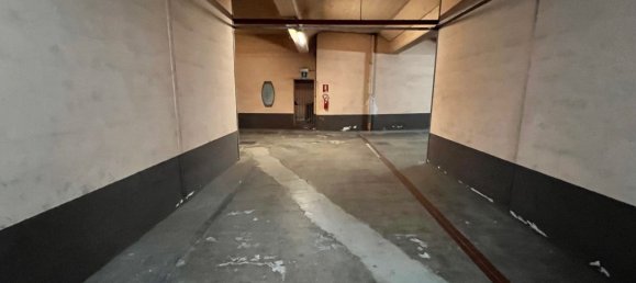 13m² Garage in Rivoli, Italy No. 374947 3