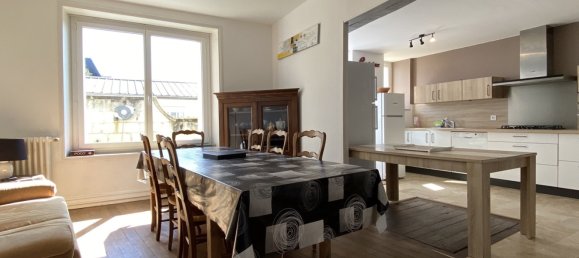 Casa de 5 dormitorios en Bourgueil, France No. 69386 5