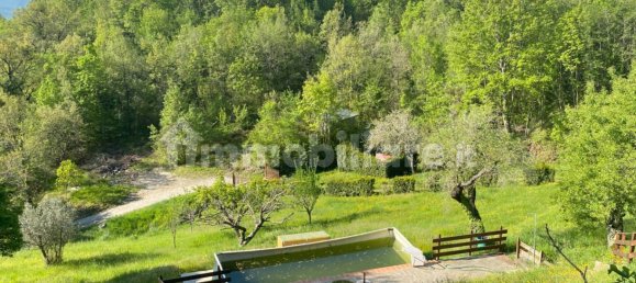 3 bedrooms House in Castelnuovo di Val di Cecina, Italy No. 83795 4