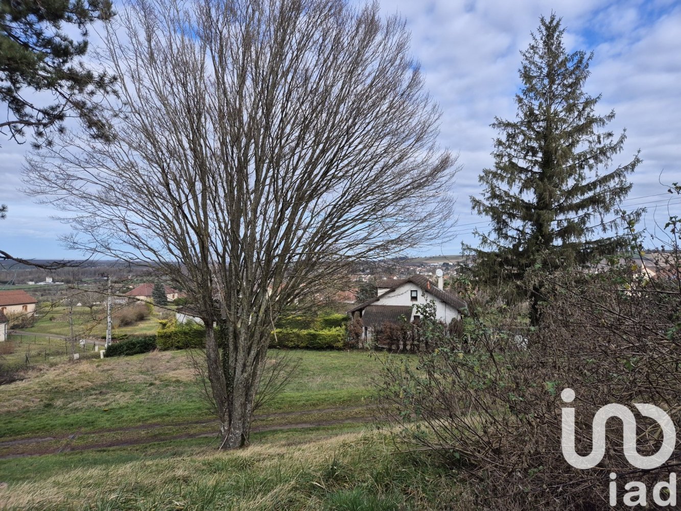 3 Schlafzimmer Haus in Saint-Germain-des-Fosses, France, Nr. 203773