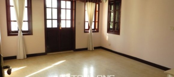 4 Schlafzimmer Villa in Tay Ho, Vietnam, Nr. 2146 7