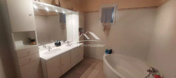 Gewerbliche Immobilie in Gard, France 900m², Nr. 298267 18