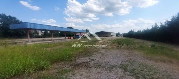 Gewerbliche Immobilie in Gard, France 900m², Nr. 298267 15