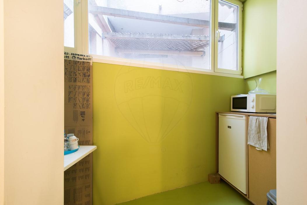 6 bedrooms Apartment in Lisbon, Portugal No. 70277