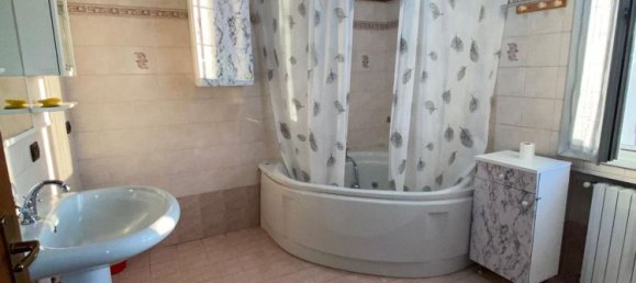 3 bedrooms Apartment in Cameri, Italy No. 374622 13