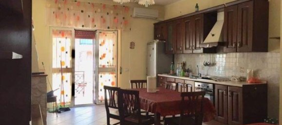 Дом с 3 комнатами в Кастель Вольтурно, Италия № 253413 7