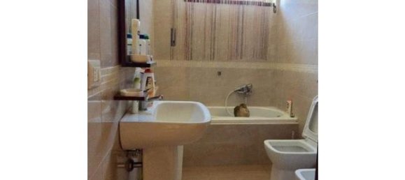 Дом с 3 комнатами в Кастель Вольтурно, Италия № 253413 4