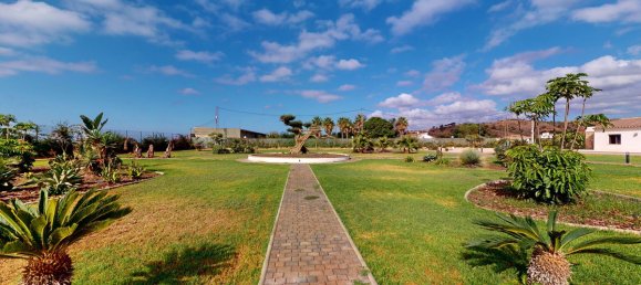 4 bedrooms Villa in Almayate Bajo, Spain No. 52120 3