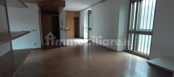 3 bedrooms Apartment in Alzano Lombardo, Italy No. 121029 4