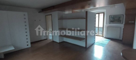 3 bedrooms Apartment in Alzano Lombardo, Italy No. 121029 5