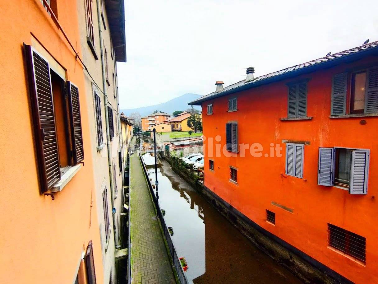 3 bedrooms Apartment in Alzano Lombardo, Italy No. 121029
