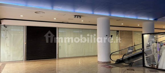 226m² Commercial property in Rocca San Giovanni, Italy No. 164944 2