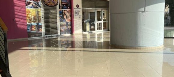 226m² Commercial property in Rocca San Giovanni, Italy No. 164944 7