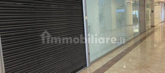 226m² Commercial property in Rocca San Giovanni, Italy No. 164944 10