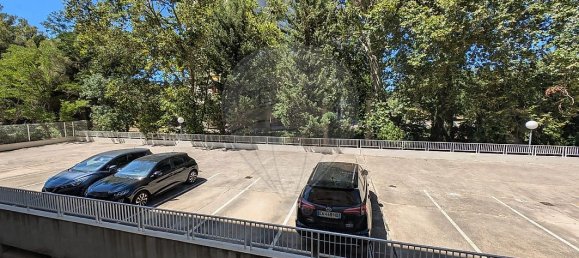 113m² Office in Marseille, France No. 329791 9