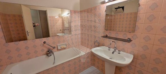 113m² Office in Marseille, France No. 329791 7