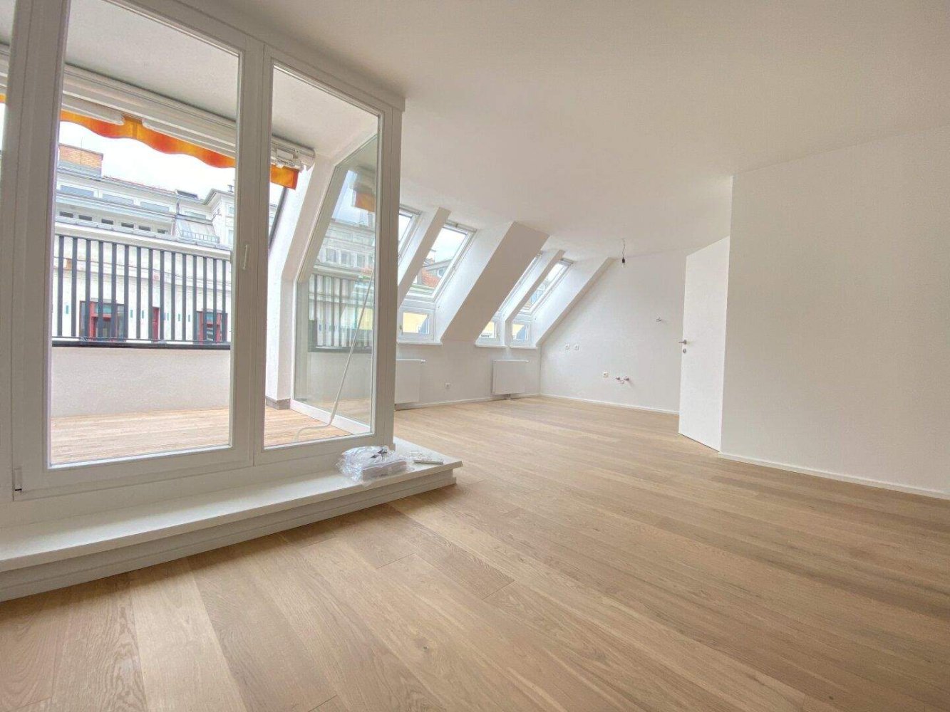 3-salle Duplex à Wahring, Austria No. 53481