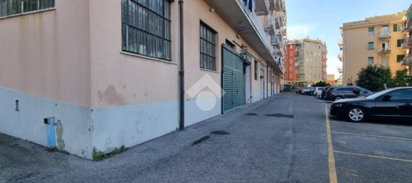 Apartamento de 1 dormitorio en Genoa, Italy No. 231922 23